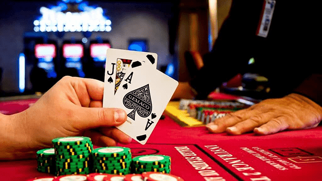 Hướng dẫn cách chơi Blackjack chi tiết và mới nhất năm 2022