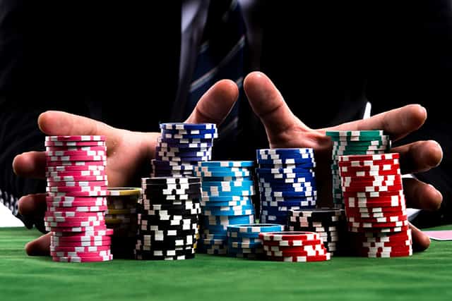 Các chiến lược chơi Poker đơn giản nhưng hiệu quả