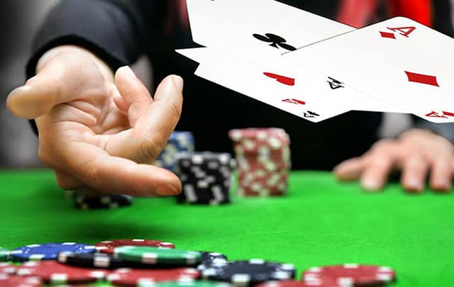 Duy trì lợi thế tuyệt đối trong Blackjack khi dùng đến những mẹo cược sau