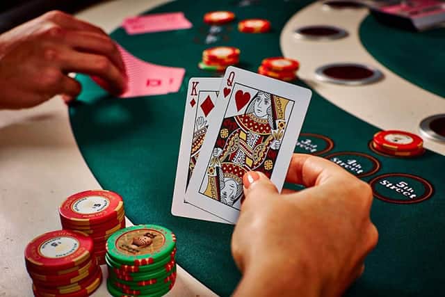 Sai lầm làm bạn sẽ luôn bị thua tiền nếu mắc phải trong Blackjack