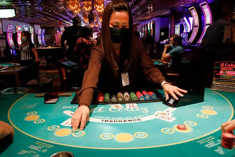 Những thông tin quan trọng để chơi Poker thắng được các đối thủ giỏi